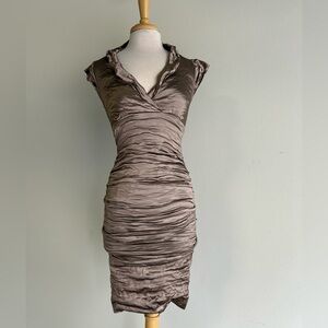 Collared bodycon dress